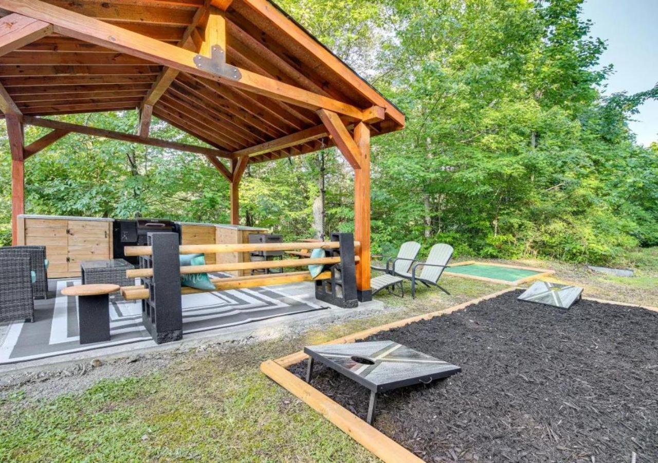 Fabulous Pet-Friendly, Family Cabin With Outdoor Kitchen, Hot Tub, Sauna, Fireplace, Theater Room, Arcade, Pool Table, And Fire Pit Within Minuties Of Dollywood Sevierville Bagian luar foto