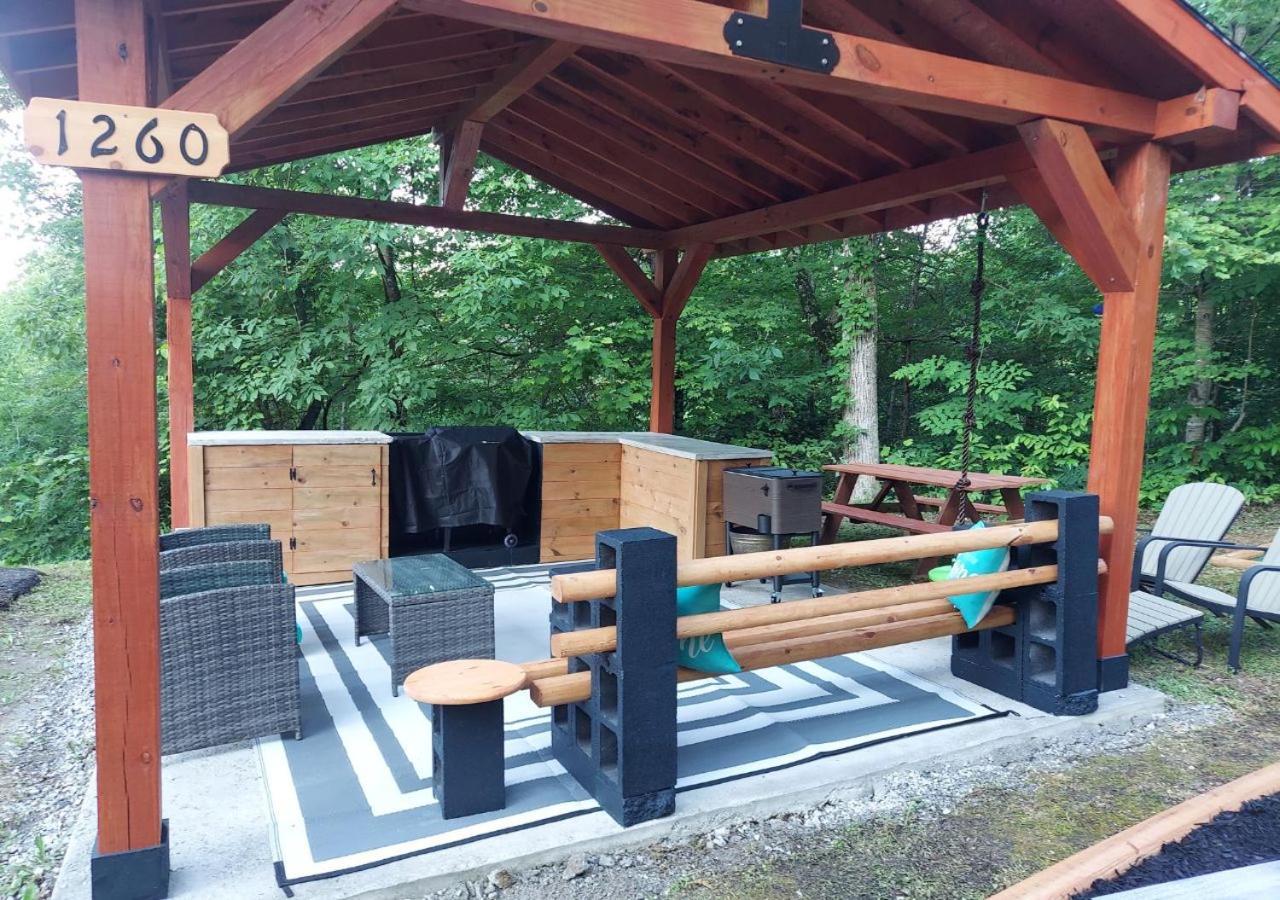 Fabulous Pet-Friendly, Family Cabin With Outdoor Kitchen, Hot Tub, Sauna, Fireplace, Theater Room, Arcade, Pool Table, And Fire Pit Within Minuties Of Dollywood Sevierville Bagian luar foto