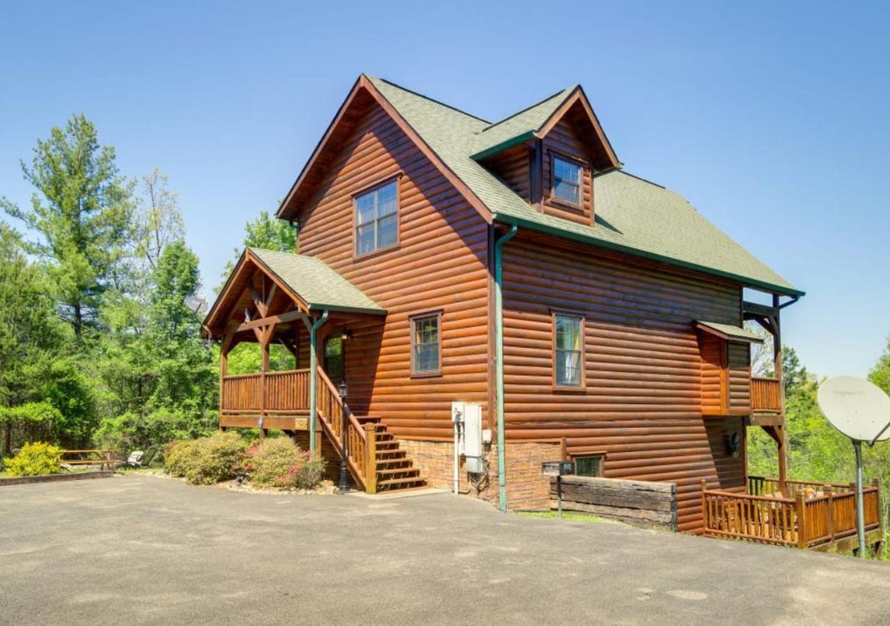 Fabulous Pet-Friendly, Family Cabin With Outdoor Kitchen, Hot Tub, Sauna, Fireplace, Theater Room, Arcade, Pool Table, And Fire Pit Within Minuties Of Dollywood Sevierville Bagian luar foto